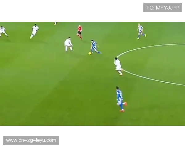 巴黎圣日耳曼特训姆巴佩射门连线，禁区爆发力提升